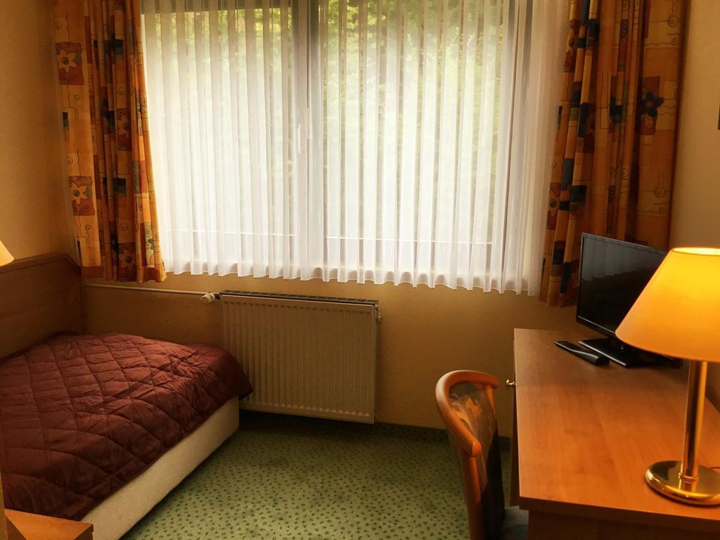 Panorama Hotel Pension Frohnau バート・ザクサ エクステリア 写真